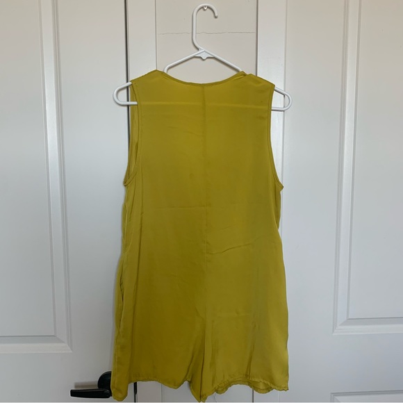 Missguided gold coverup/romper - Picture 3 of 6